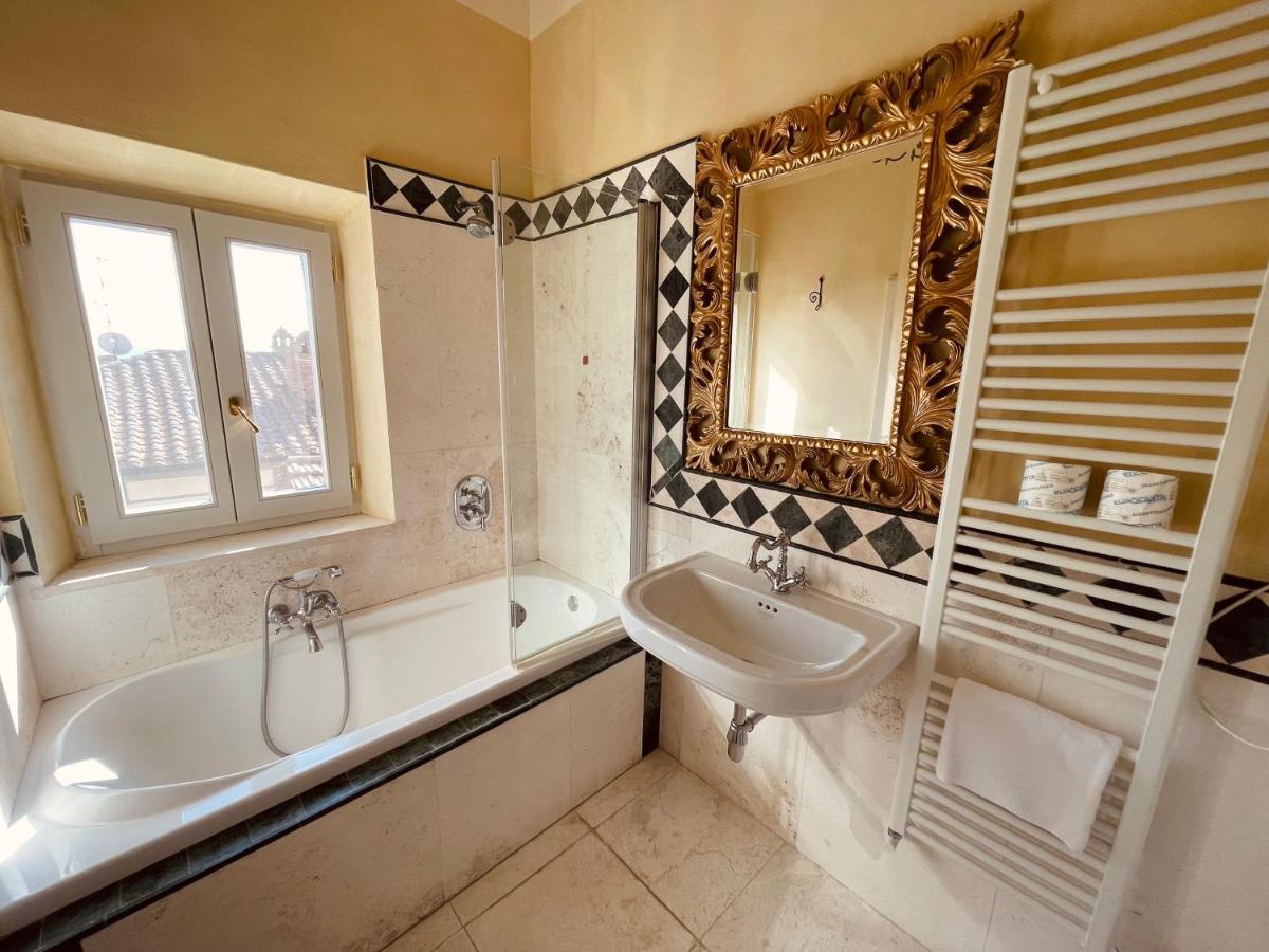 Palazzo Barbini Dimora Storica Aparthotel Castiglione del Lago Kültér fotó